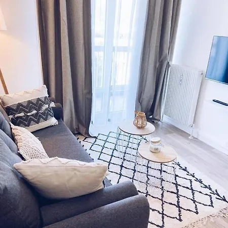 Superbe: Parking Gratuit + Wifi + Balcon Apartment *
